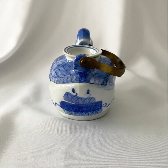 Vintage Blue and White Duck Teapot with Brass Handle - Collectible Ceramic - Picture 3 of 9